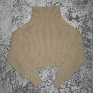 Wilfred Montpellier sweater